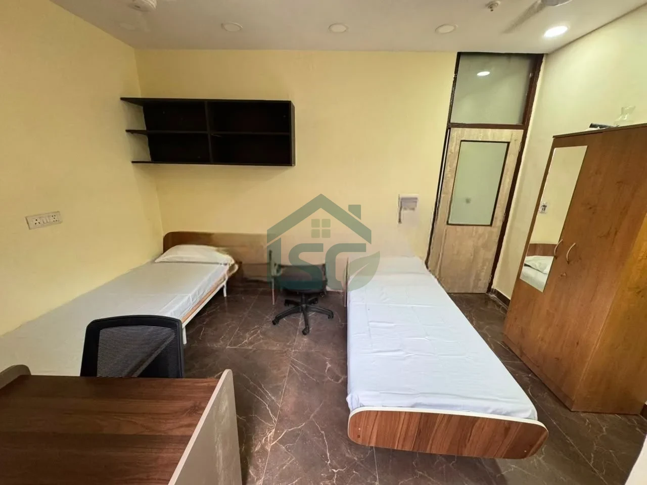 Photo 2 of Space PG For Boys, Lajpat Nagar, Delhi