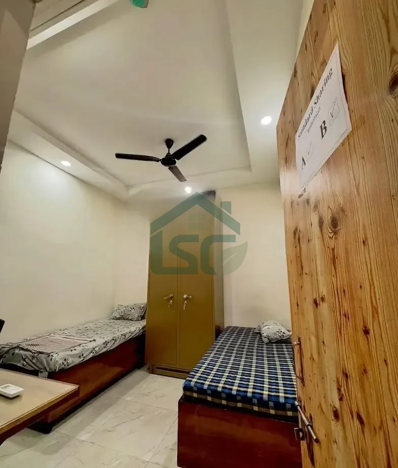 PG for Gents in Shakarpur, Delhi — property photo 2