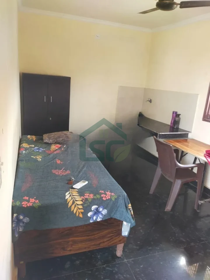 Kaavya Boys PG in Ashok Vihar, Delhi — property photo 1
