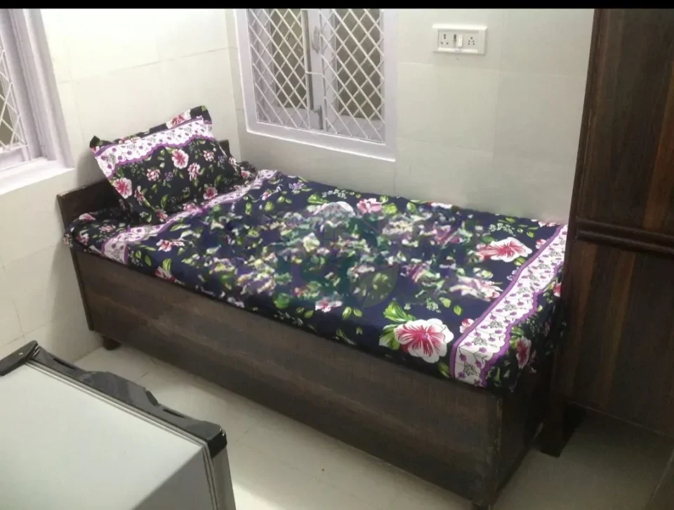 Ravi Wadhwa PG in Patel Nagar, Delhi — property photo 3