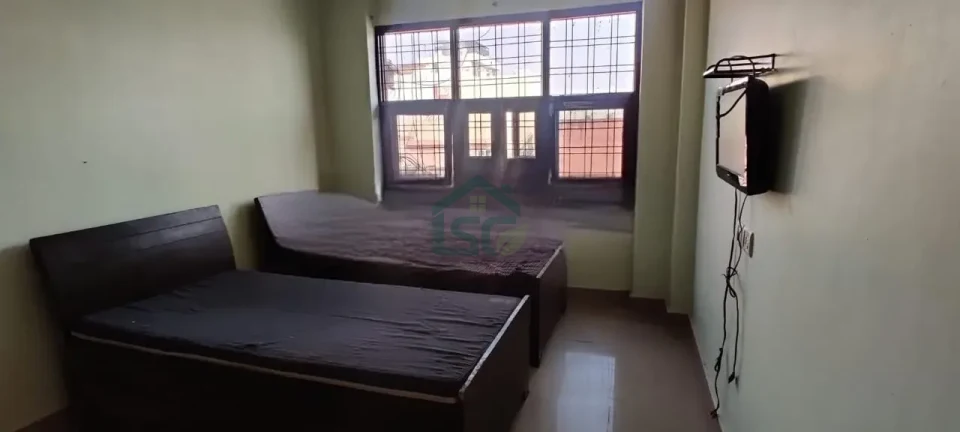 Vyom's PG in Sector 15, Gurugram — property photo 3