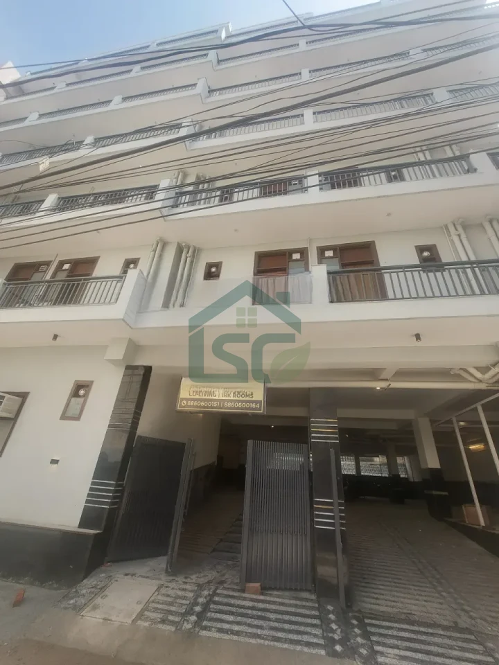 Starlight stays in Sector 48, Gurugram — property photo 2