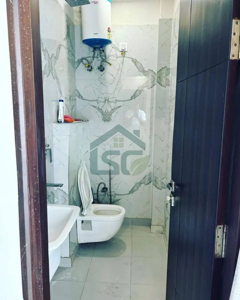 Primium Stays Boys Hostel in Kamla Nagar, Delhi — property photo 3