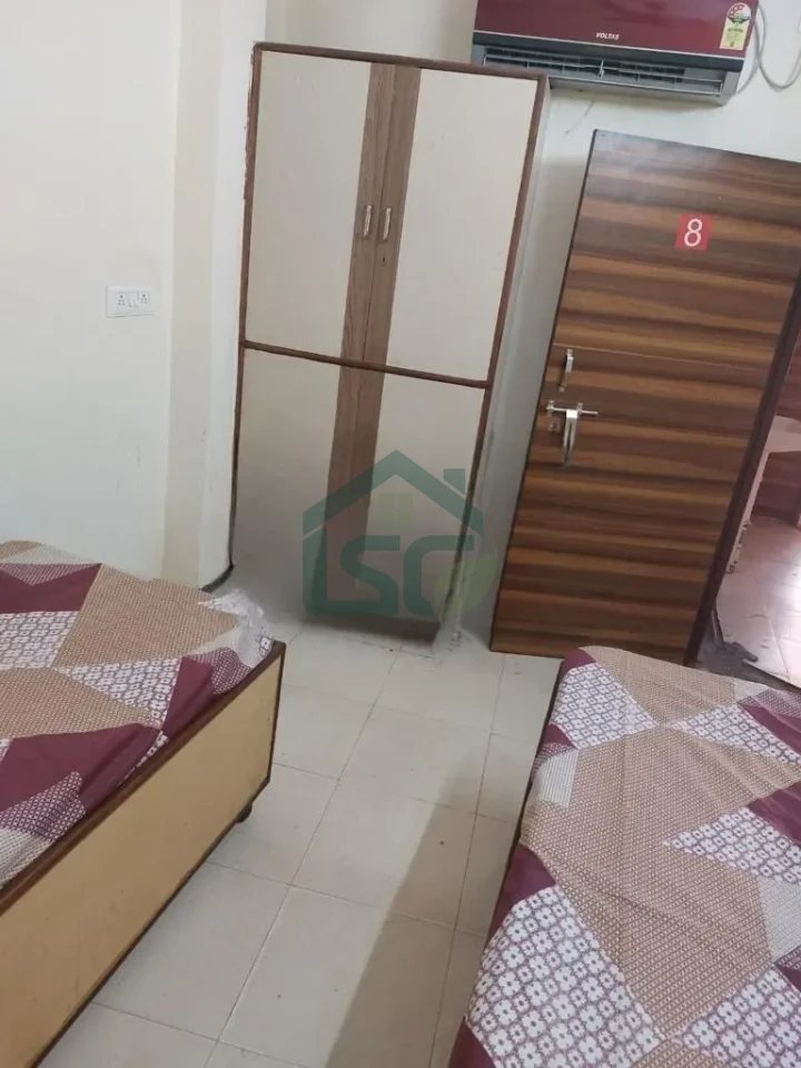 Om PG in Laxmi Nagar, Delhi — property photo 2