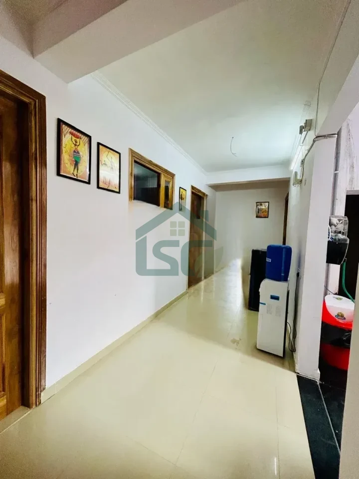 PG for boys in Laxmi Nagar Shakarpur, Delhi — property photo 2