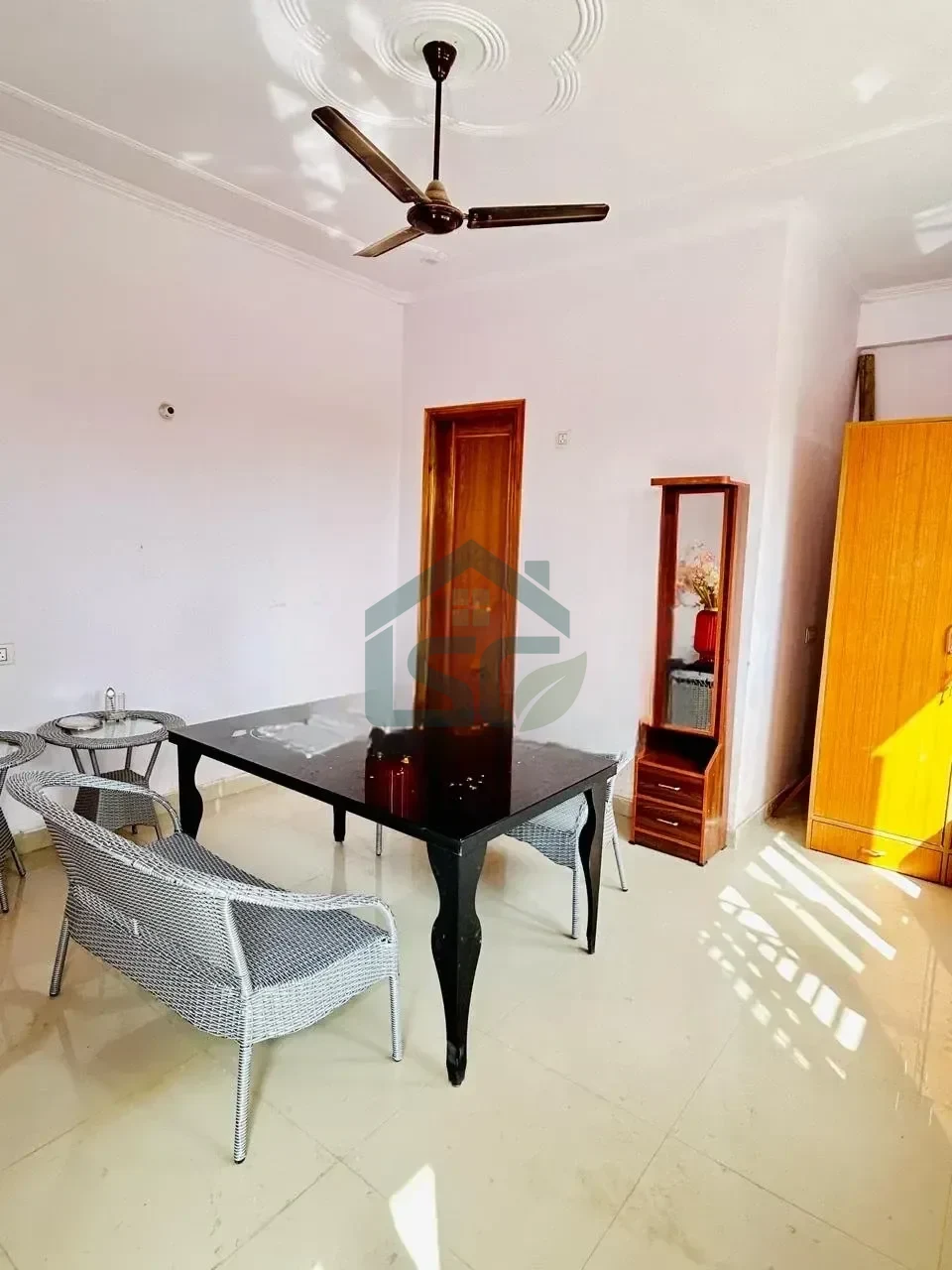 PG for boys in Laxmi Nagar Shakarpur, Delhi — property photo 1