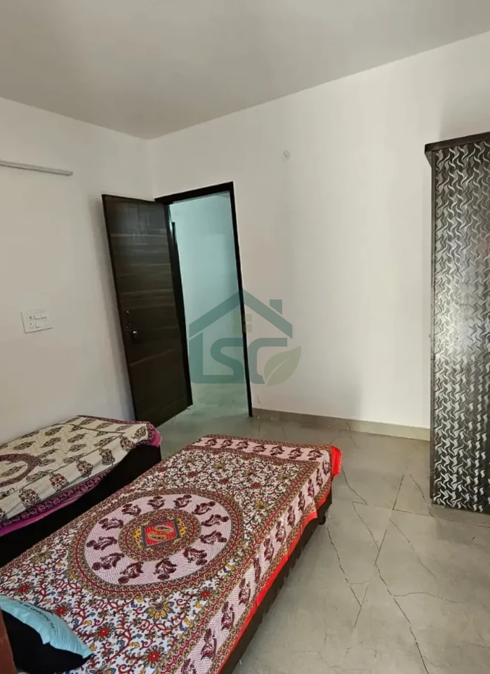 Makan NiwasGirls PG in Shalimar Bagh, Delhi — property photo 1