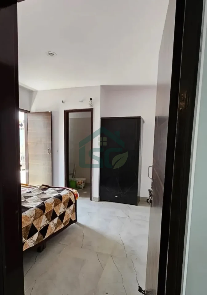 Makan NiwasGirls PG in Shalimar Bagh, Delhi — property photo 2