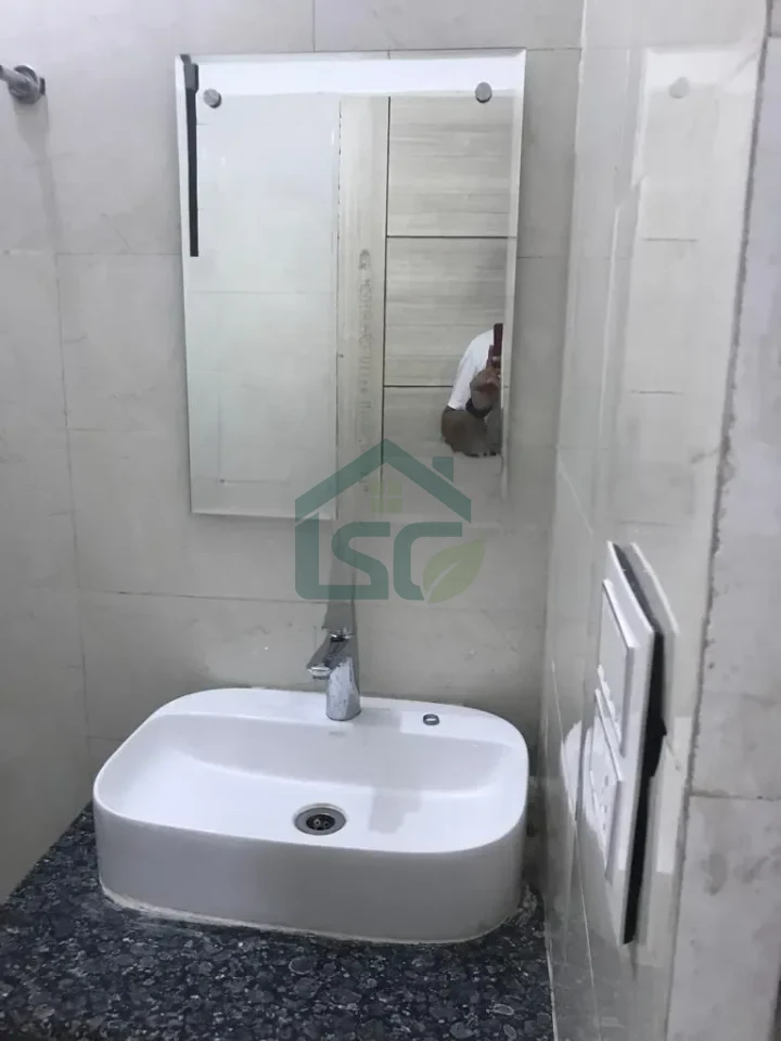 Sushant Lok in Sector 43, Gurugram — property photo 4