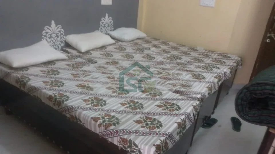 At Vardaan PG And Hostels, Laxmi Nagar, Delhi