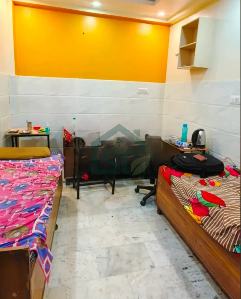 Shri Krishna Boys PG in Shakarpur, Delhi — property photo 4
