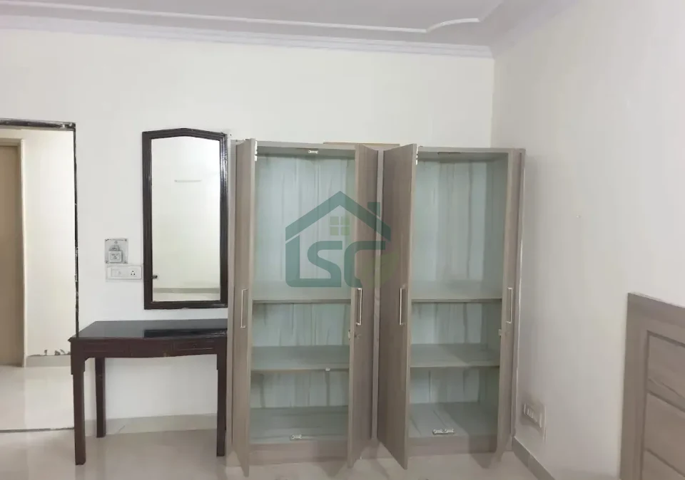 Living point PG in Sector 11, Noida — property photo 3