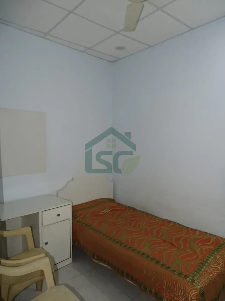 Girls PG in Karol Bagh, Delhi — property photo 2