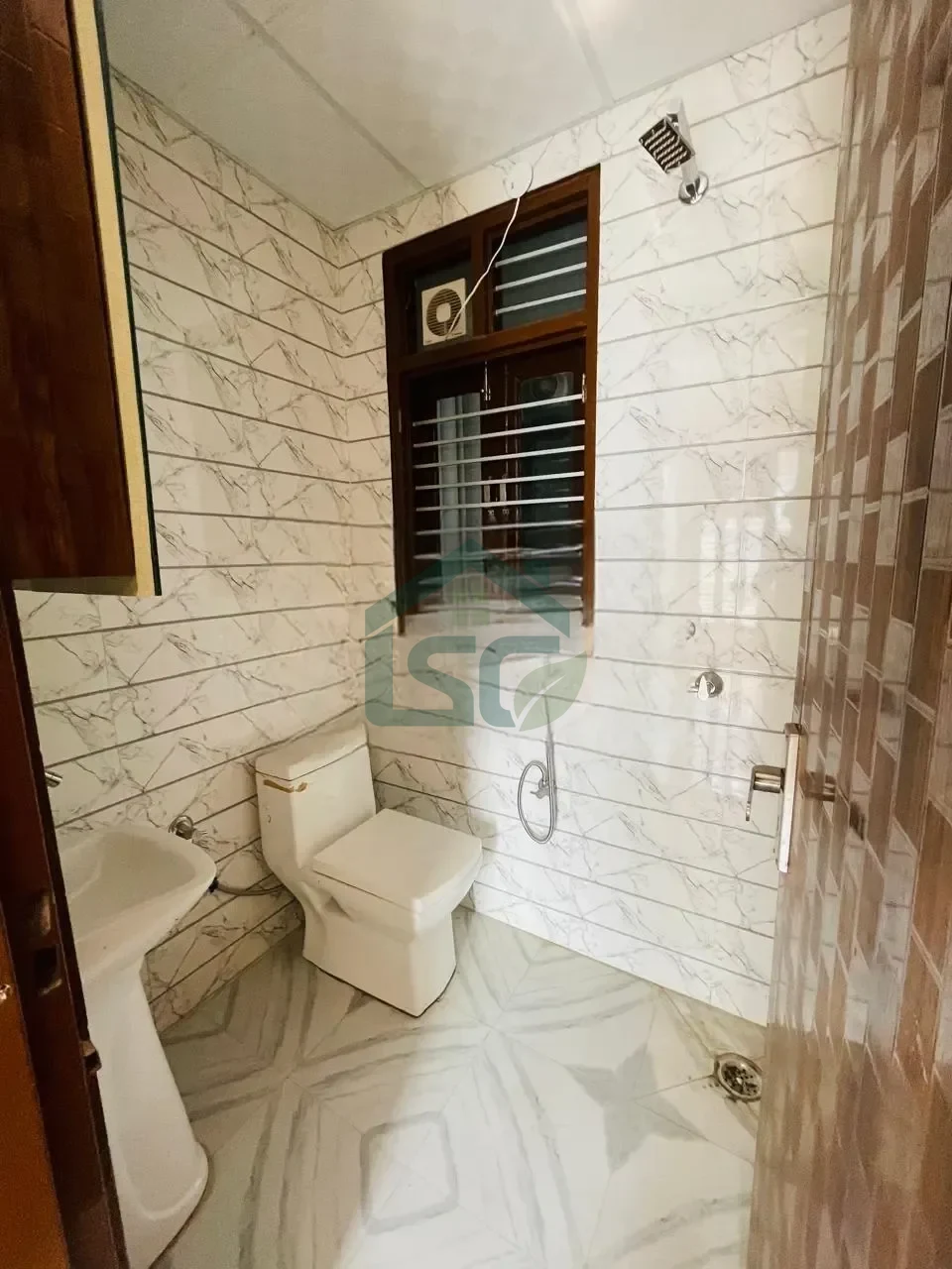 JAY Prperty 2 BHK in Sector 46, Gurugram — property photo 1