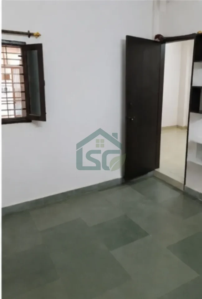 Raj Singh Complex 1 RK in Sector 28, Gurugram — property photo 3