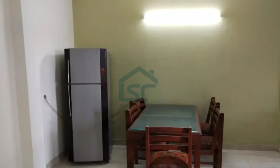 PG woman working And girls PG in Sector 41, Noida — property photo 2