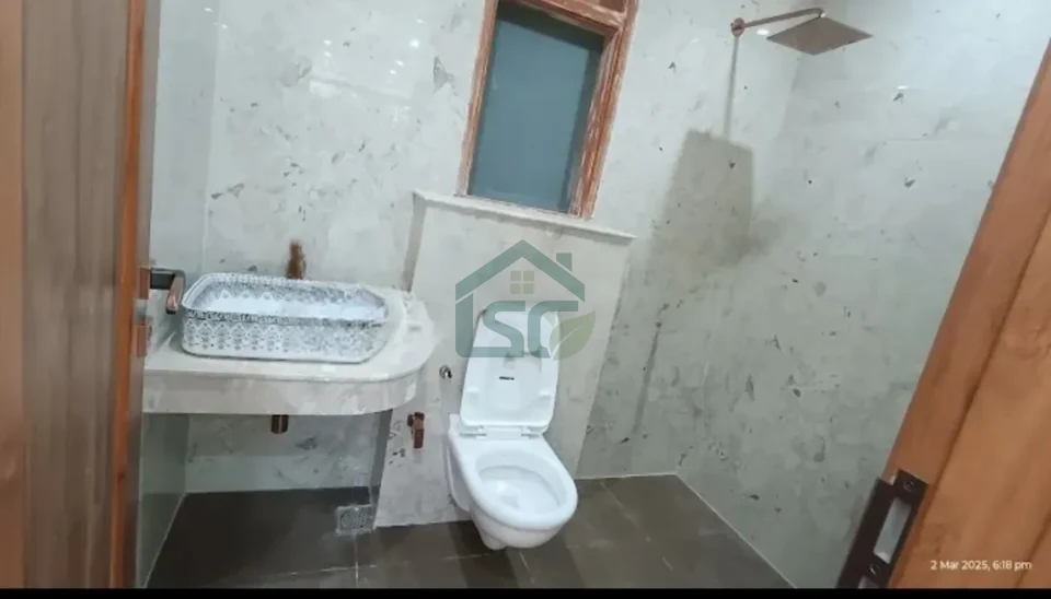 1 _ RK fully furnish in Sushant Lok, Gurugram — property photo 2