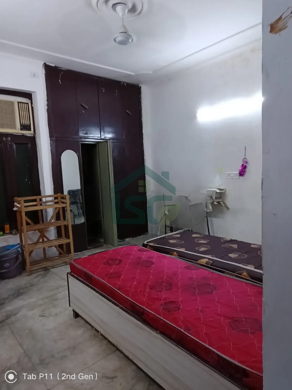 Yash Raj hostel in Mukherjee Nagar, Delhi — property photo 1