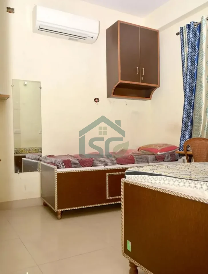 Shree Durga PG For Girls in Shakarpur Khas, Delhi — property photo 5