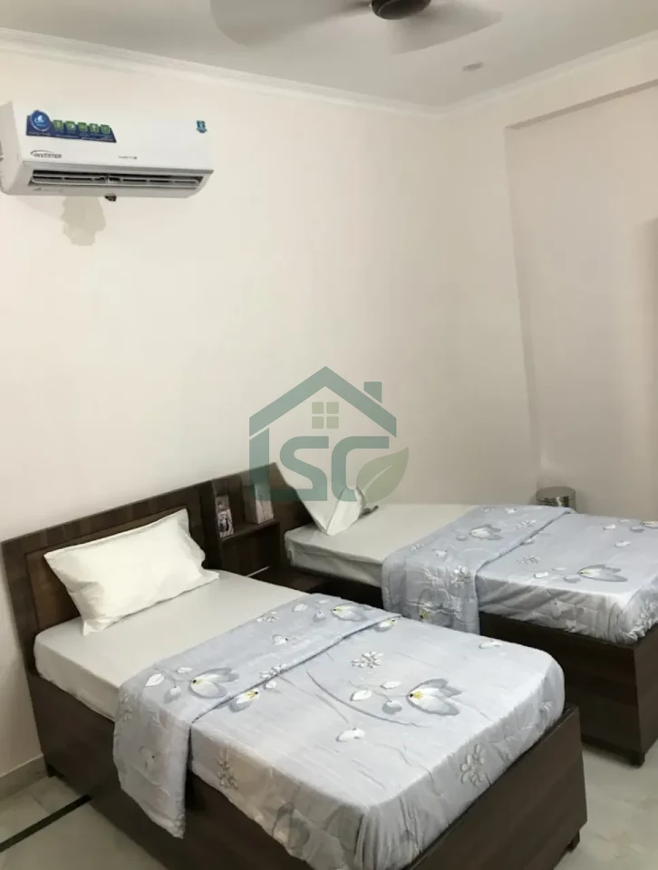 Shree Durga PG For Girls in Shakarpur Khas, Delhi — property photo 3