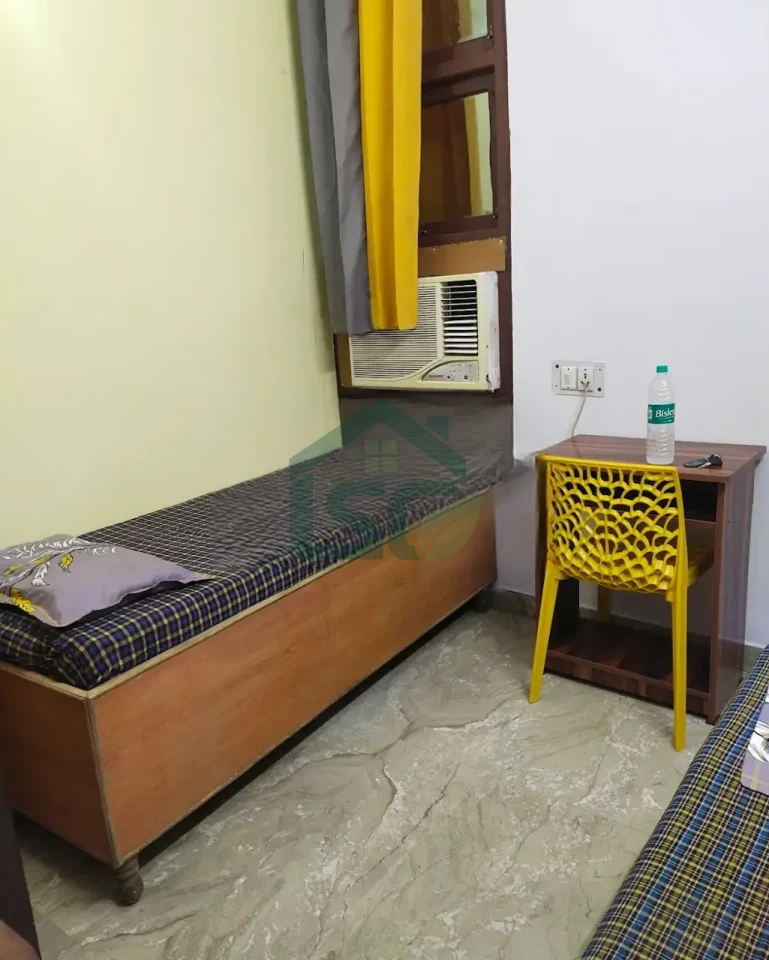 Gupta PG in Pitampura, Delhi — property photo 1