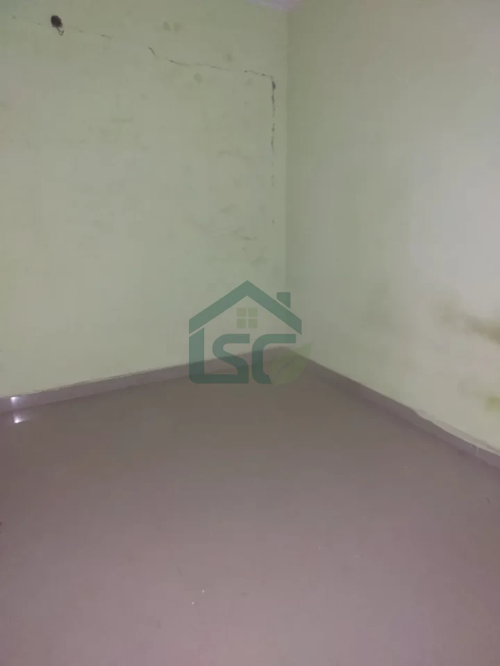 Vinod Room For Rent in Sector 78, Gurugram — property photo 5