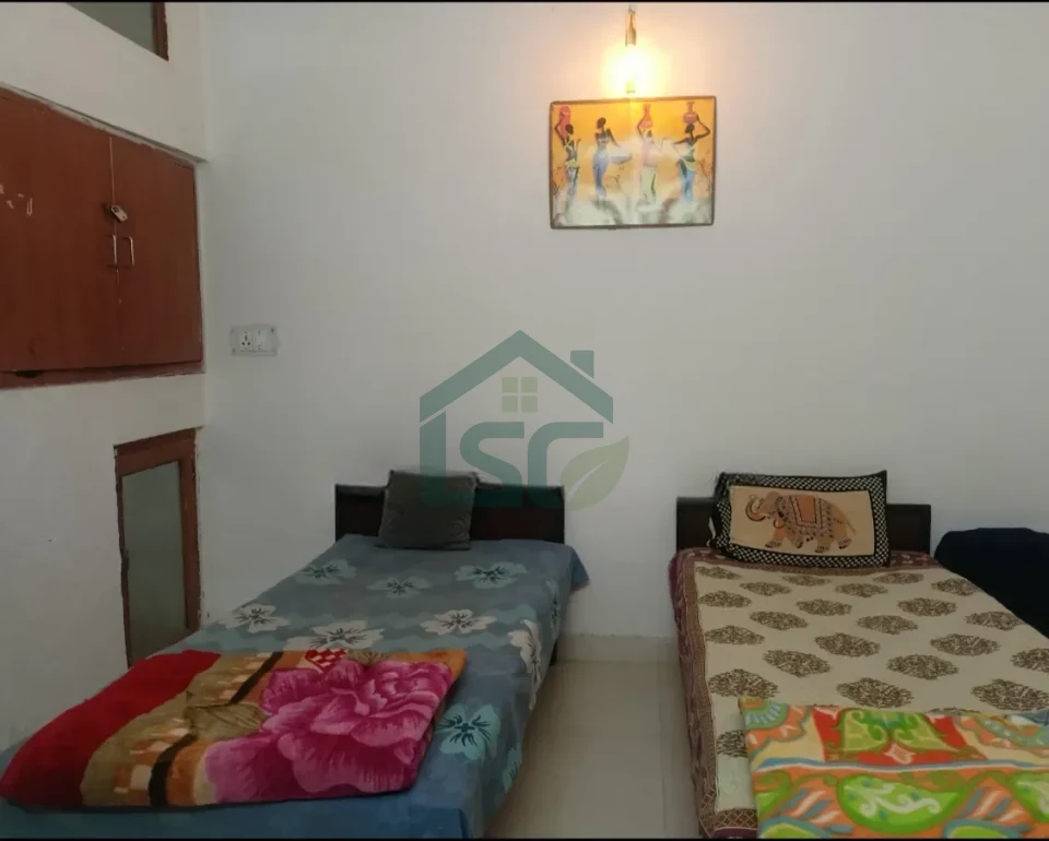 Star yard girls PG in Sector 104, Noida — property photo 5