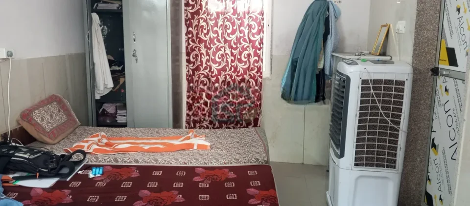 SBR PG in Sector 62, Noida — property photo 1