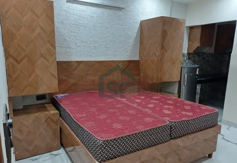Yen tower 1 Rk in Sector 28, Gurugram — property photo 2