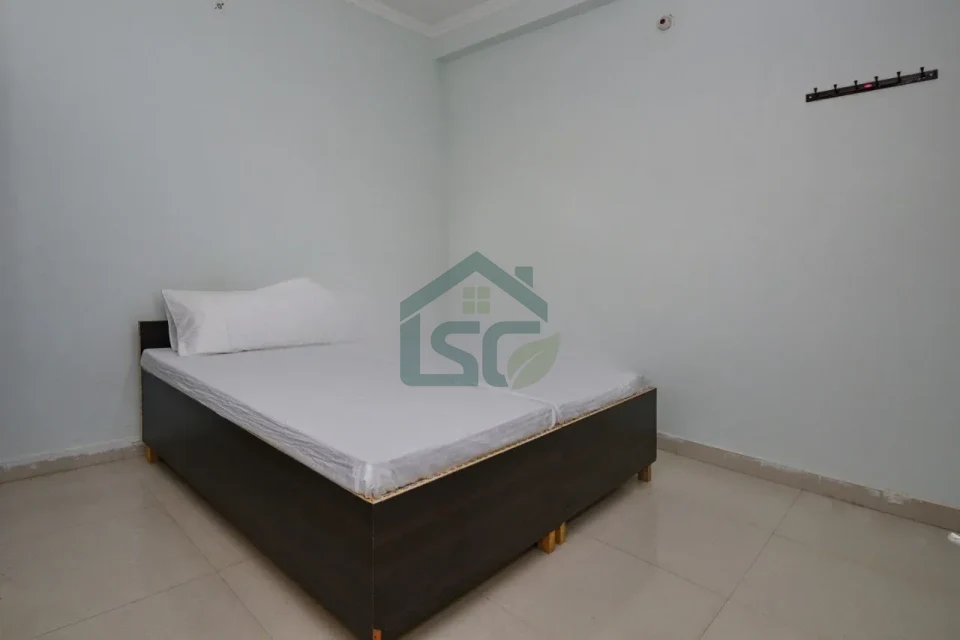 Yash home PG in Sector 33, Gurugram — property photo 2