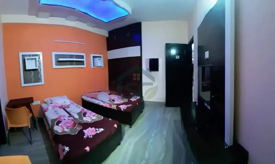 Premium Girls Hostal in Vijay Nagar, Delhi — property photo 1