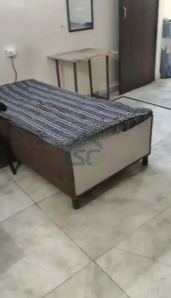 Diksha PG in East of Kailash, Delhi — property photo 2