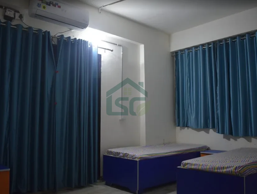 Photo 4 of Roompe Girls Hostel, Tandalja, Vadodara