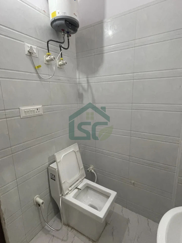 Photo 5 of Slate Majestic, Block E, Noida