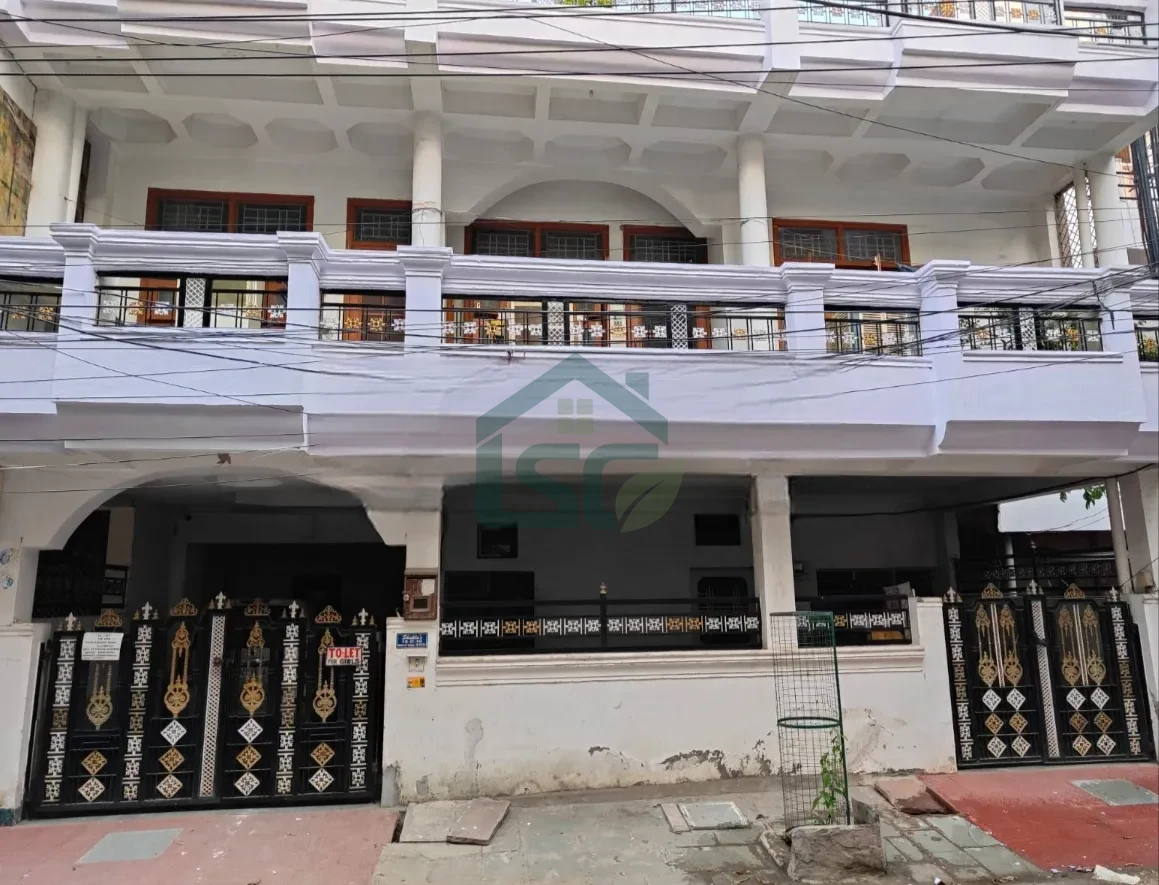 At Shukla,S PG, Mahaveer Nagar, Kota
