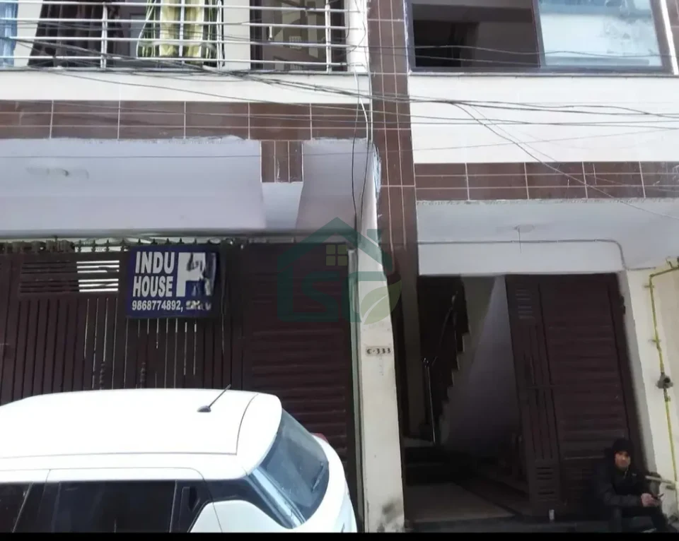 Indu PG House in Dwarka, Delhi — property photo 5