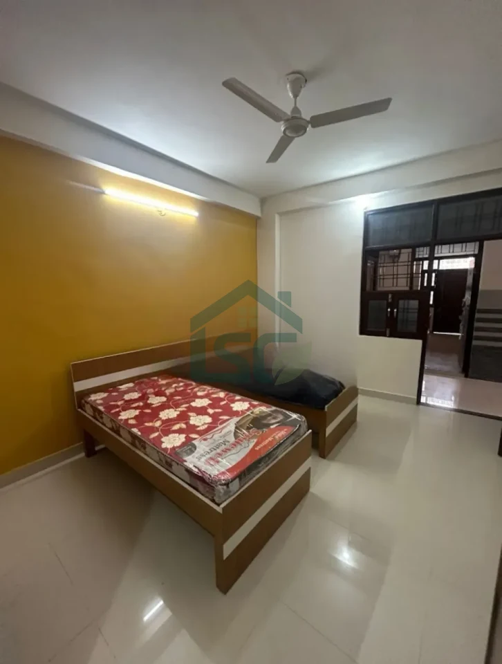 Rishab Girls PG in Shahdara, Delhi — property photo 5