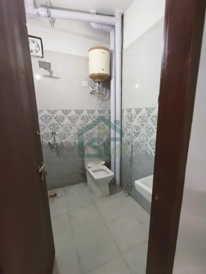 Branded Girls PG in Sector 69, Gurugram — property photo 1