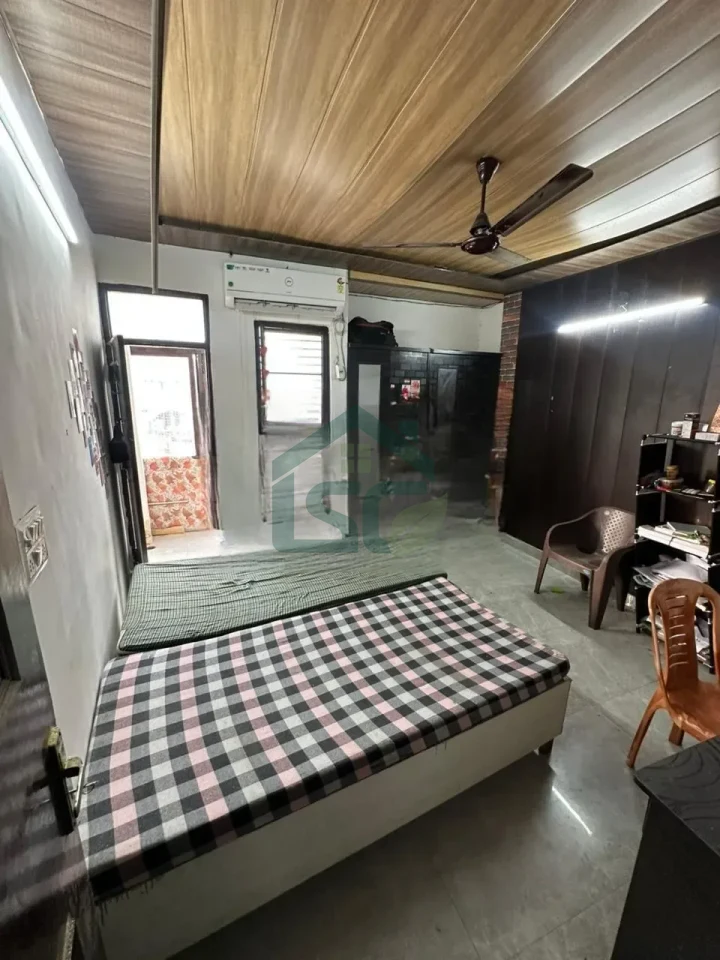 Morden residency girls PG in Kamla Nagar, Delhi — property photo 3