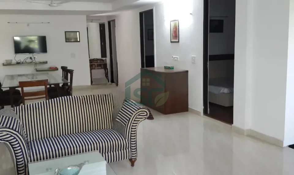 Noida girls PG in Sector 27, Noida — property photo 1