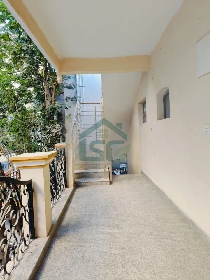 Photo 2 of Gayatri Hospitalities Deluxe Women'S PG, Madhapur, Hyderabad