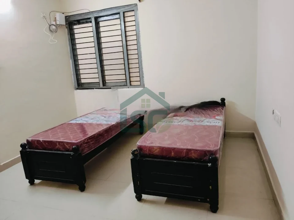 Photo 3 of Gayatri Hospitalities Deluxe Women'S PG, Madhapur, Hyderabad
