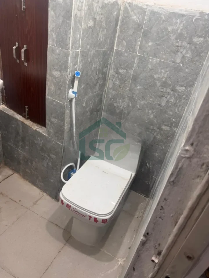 Golden PG home in Sector 168, Noida — property photo 1
