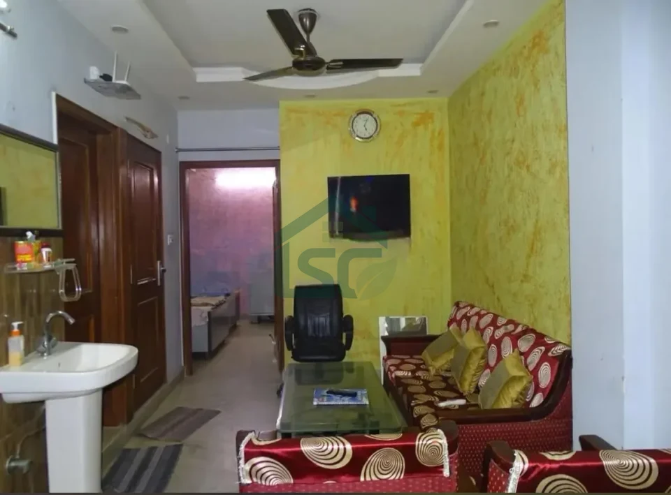 Kiran PG in Uttam Nagar, Delhi — property photo 1