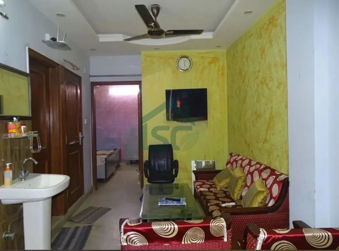 Kiran PG in Uttam Nagar, Delhi — property photo 1