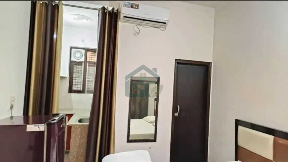 Aashirwad Home 1 RK in Sector 43, Gurugram — property photo 2