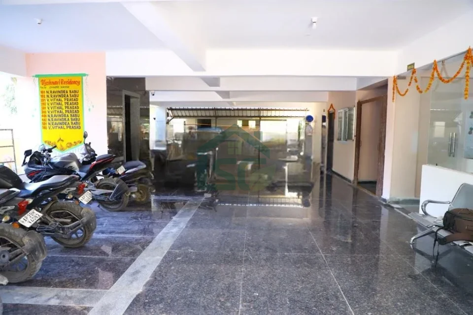 At Pureliving PG | Luxury Men'S PG HOSTEL, Madhapur, Hyderabad