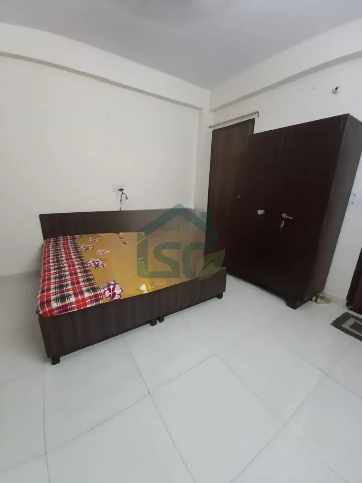 Rohan Room For Rent in Sector 51, Gurugram — property photo 2