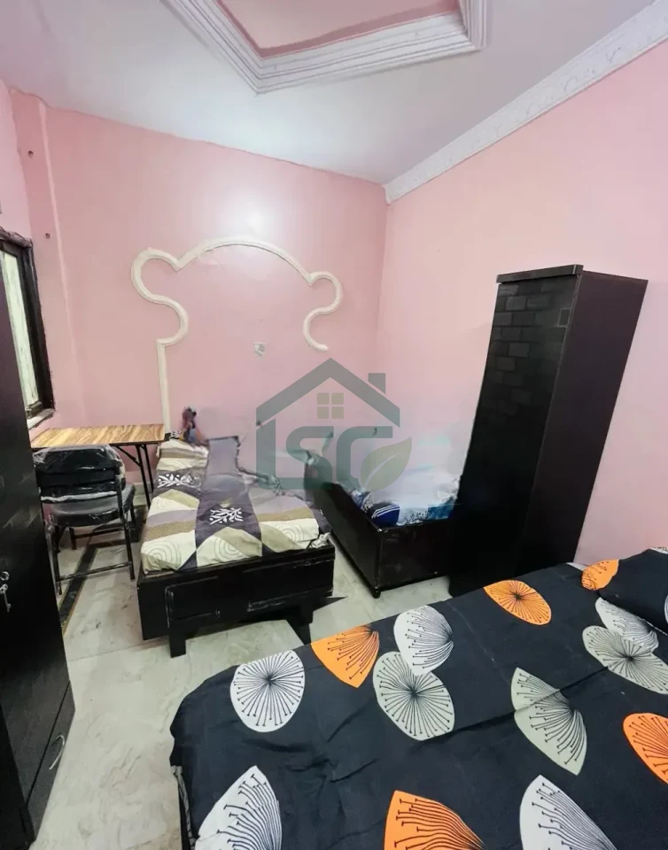 Bhatia Boys PG in Tilak Nagar, Delhi — property photo 1