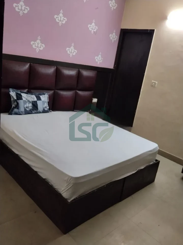 The Royal PG in Sector 62, Noida — property photo 1